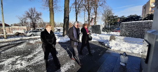pomnik4